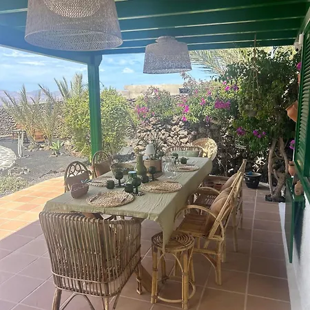 Leisure & Relax Tias